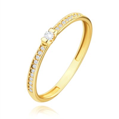 14K sárga arany gyűrű -egy átlátszó cirkónia középen