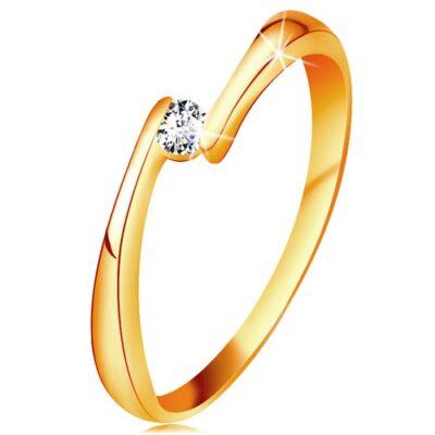 Gyűrű sárga 14K aranyból - átlátszó gyémánt a szűkített szárvégek között - Nagyság: 62 ékszer webáruház