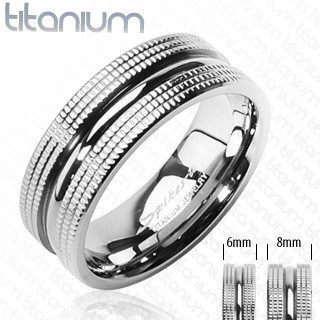 Karikagyűrű titániumból - fényes középső sáv