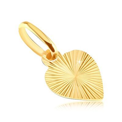 Lapos 14K arany medál - kitöltött szív gravírozott sugarakkal ékszer webáruház