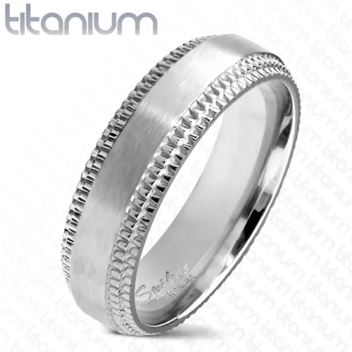 Titánium gyűrű ezüst színárnyalatban – matt középső sáv