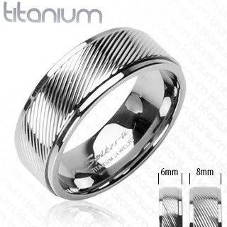 Titánium gyűrű - ferde bemart vonalak - Nagyság: 52 ékszer webáruház