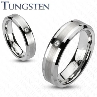 Ékszer webáruház elegáns ékszerek  - Tungsten gyűrű - csiszolt sáv egy cirkóniával - Nagyság: 70