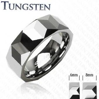 Ékszer webáruház elegáns ékszerek  - Tungsten gyűrű - hasáb minta - Nagyság: 69