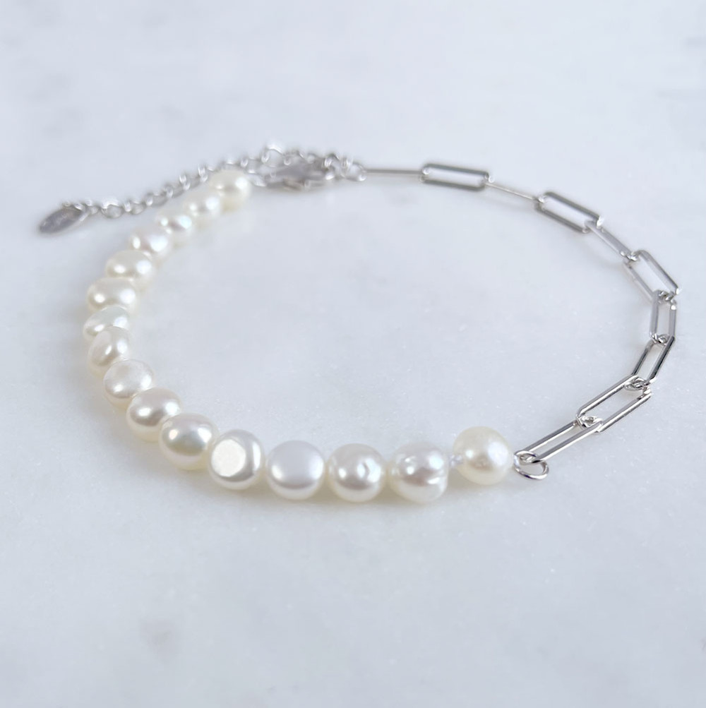 Ezüst karlánc édesvízi gyöngysorral