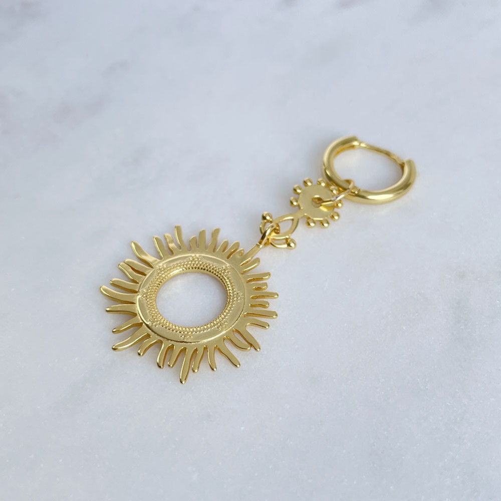 Sun aranyozott fülbevaló