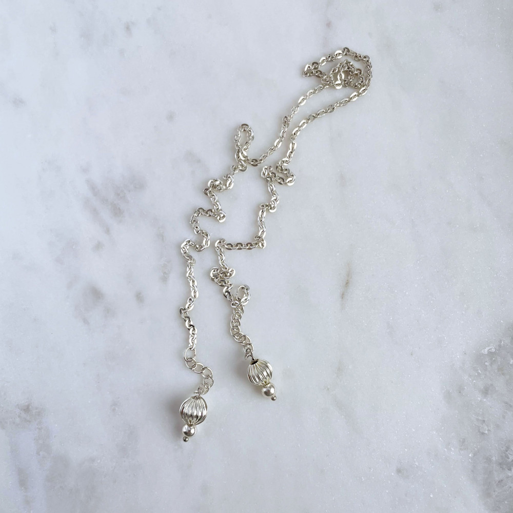 Lánc gyöngy függőkkel